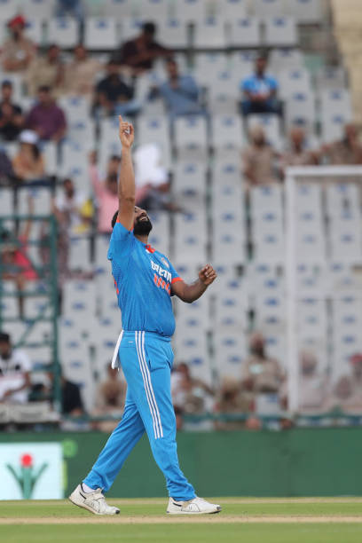 Mohammed Shami to Take 2 or More Wickets in his First 4 Overs vs New Zealand?